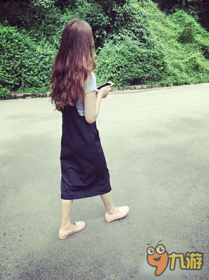 御龙在天手游美女玩家面对面： Amy丶小插曲