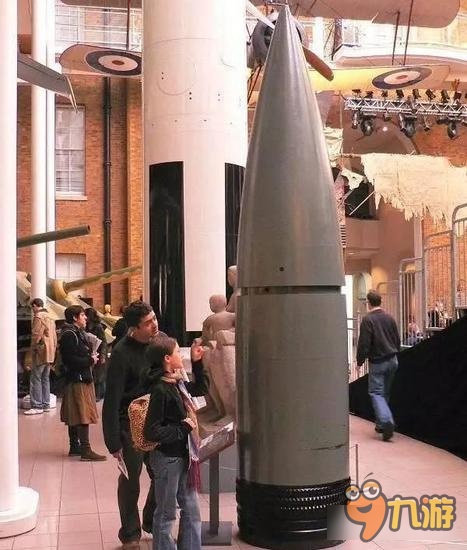 坦克连：二战德国黑科技 古斯塔夫铁道炮 光看炮弹就惊呆了