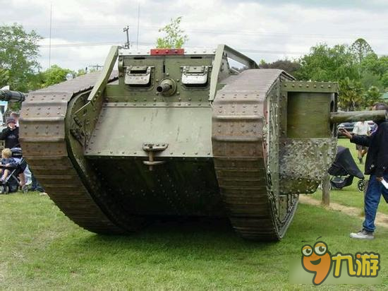 坦克连：《为啥那么囧》第四期 别以为你是坦克就敢乱停