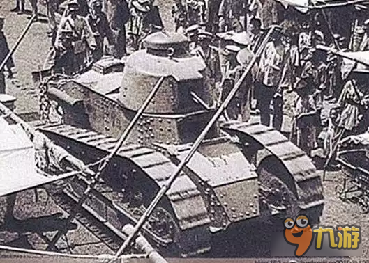 坦克连：在中国首次亮相的坦克竟被一种原始武器打败了