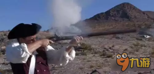 坦克连：在中国首次亮相的坦克竟被一种原始武器打败了