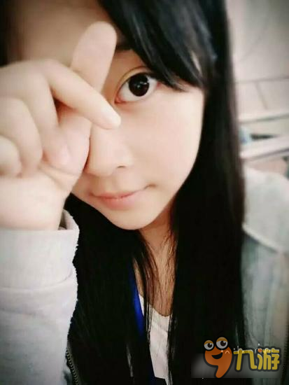 御龙在天手游美女玩家面对面： 星晨小宝贝