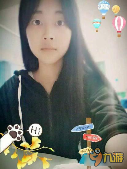 御龙在天手游美女玩家面对面： 星晨小宝贝