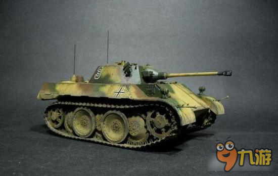3D坦克争霸2手游战场小萝莉 德国“豹”式坦克