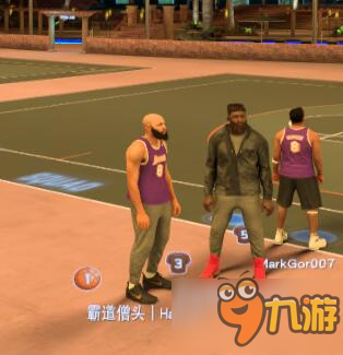 nba2k17小个子分卫扣如何刷隔扣徽章