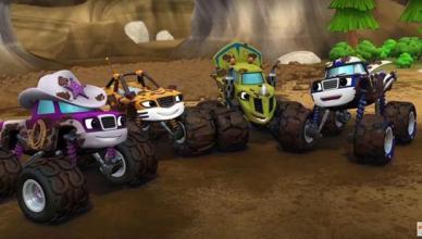 Blaze Machine : New Race Monster Trucks截图5