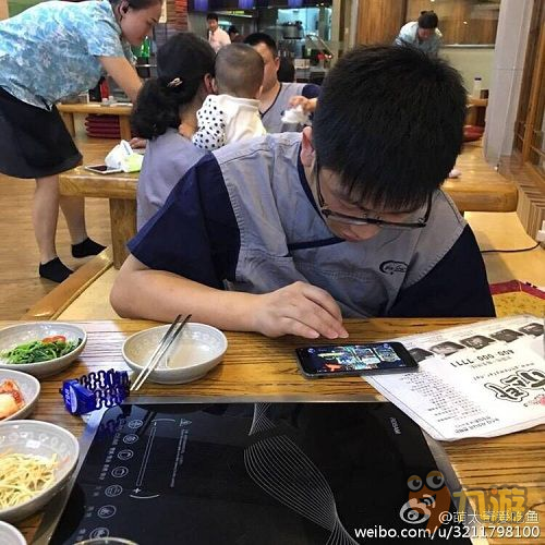 游戏主播到底累不累？虎牙板娘竟向军师哭诉