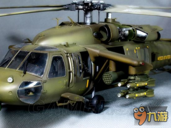 《合金装备5幻痛》各直升机及其原型介绍