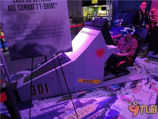 《皇牌空战7》VR版现场试玩照片 人机合一驾驶乐趣无穷