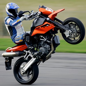 Racing moto: Modified motobike