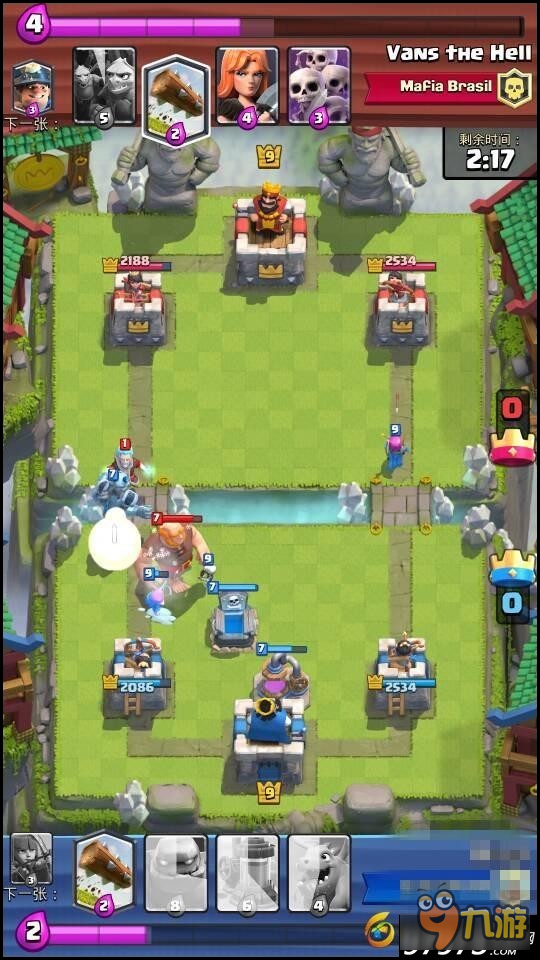 CR烈焰熔炉VS骷髅墓碑 谁是骚扰建筑一哥