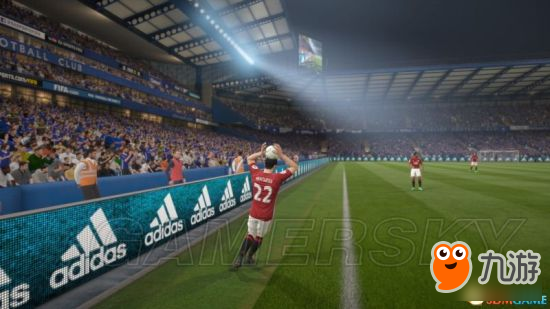 《FIFA17》直塞、過(guò)頂?shù)雀黝悅髑虿僮骷记梢挥[ FIFA17怎么傳過(guò)頂球