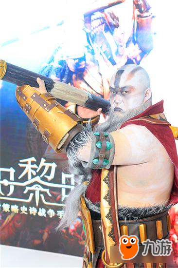 巨人泰坦登陸魔都《泰坦黎明》拉格納爾寫真曝光