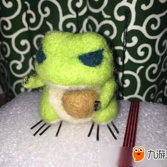 日本玩家自制《旅行青蛙》玩偶 还带他们出去旅行！