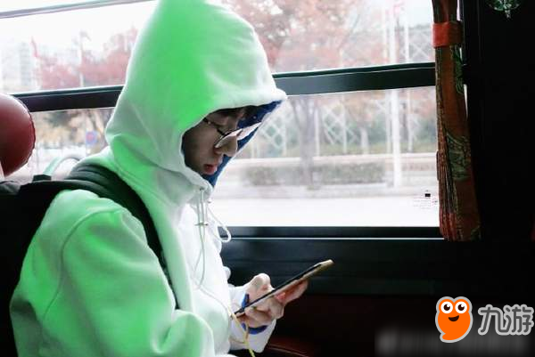 备战LOL S8决赛！IG战队全员已提前抵达仁川赛场