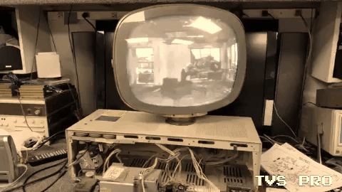 1959年古董电视玩《辐射4》 废土气息充满屏幕